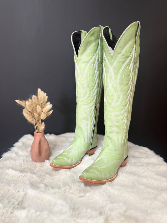JADE boot